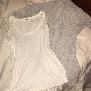BUNDLE OF MONROW TOPS! (2)